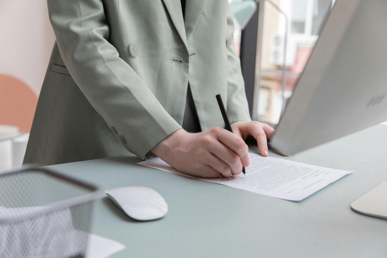 Types of Employment Contracts: A Comprehensive Guide